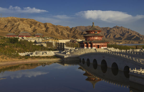 關(guān)于昆明市研究加快全市旅游業(yè)發(fā)展的辦法、措施