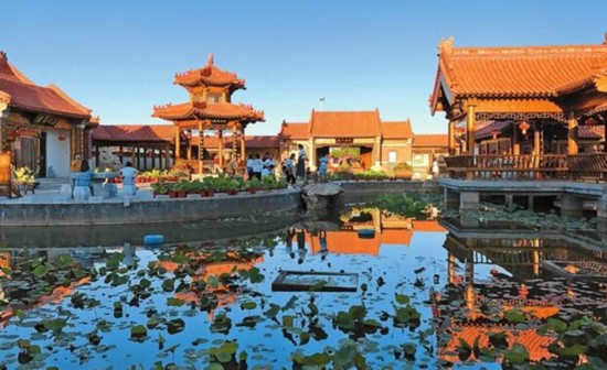 內蒙古一大批各具特色的旅游小城鎮正在如火如荼的發展中