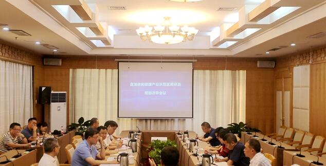 重慶云陽縣委副書記、縣長覃昌德率隊，調研并召開評審會議