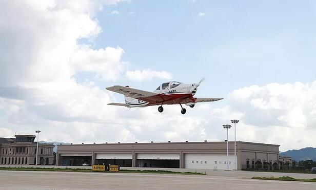 萬豐航空小鎮正式開園開航  中小微企業園加快建設步伐 