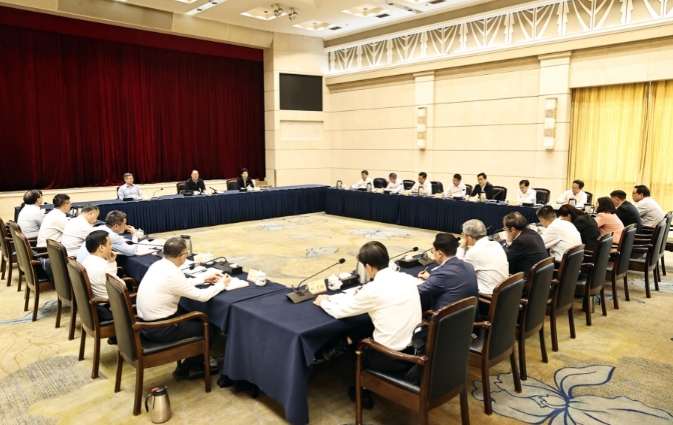 毛偉明與院士專家座談,聽取對“十五五”規(guī)劃編制意見建議 毛偉明與院士專家座談,聽取對“十五五”規(guī)劃編制意見建議